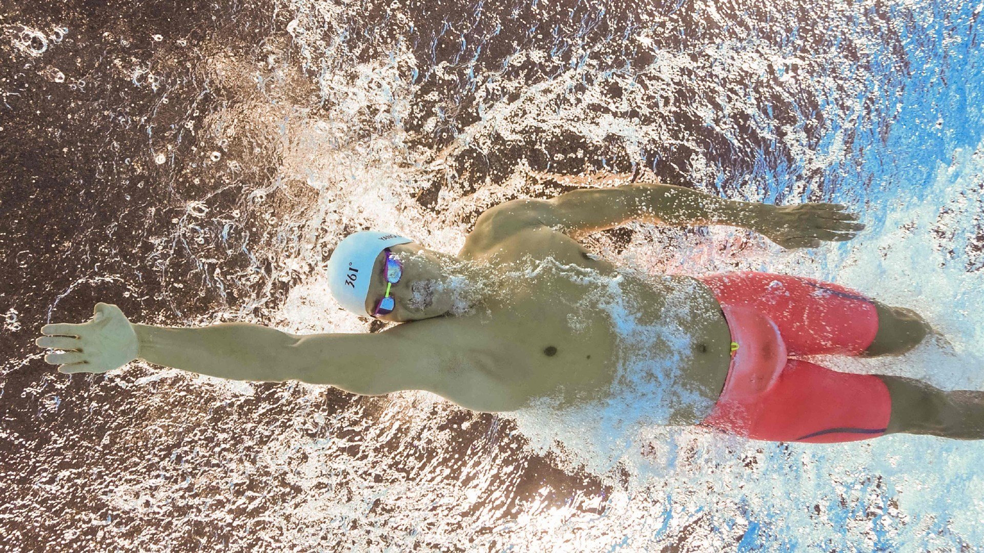 星空game官网-德国蝶泳选手划水波动最小，蝶泳运动员